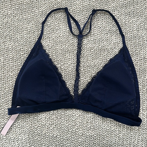 Victoria’s Secret - Daisy Lace Bralette - T Strap (Size Medium) - Picture 2 of 7